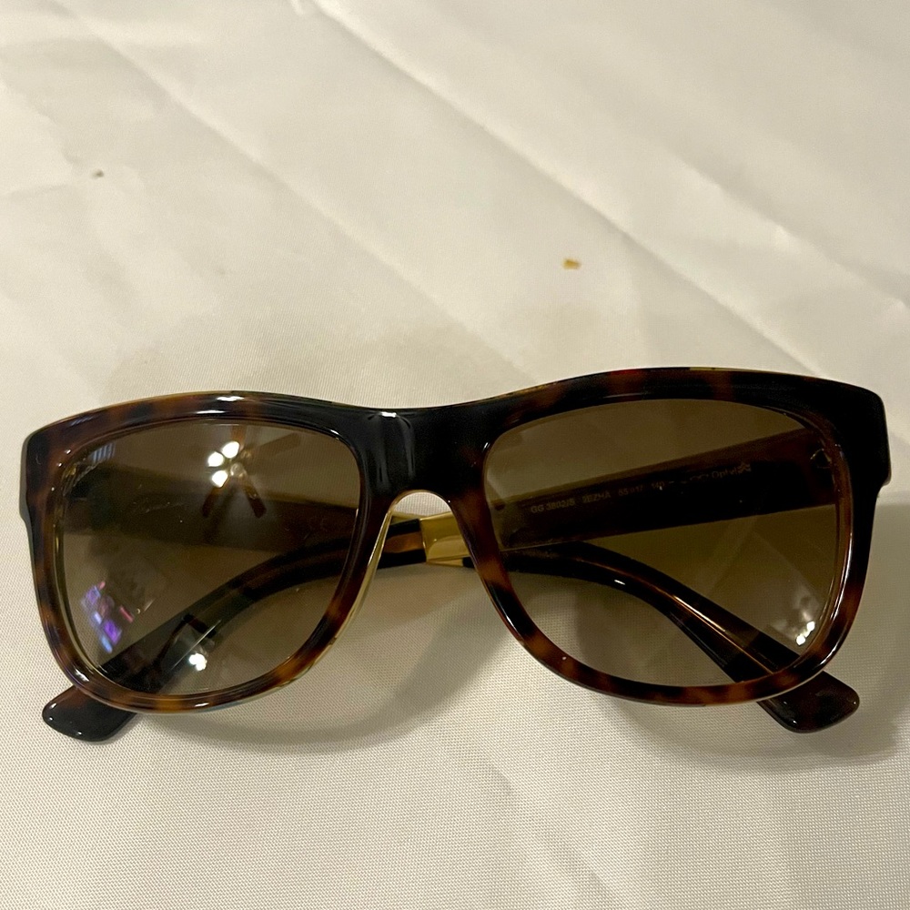 Gucci Sunglass